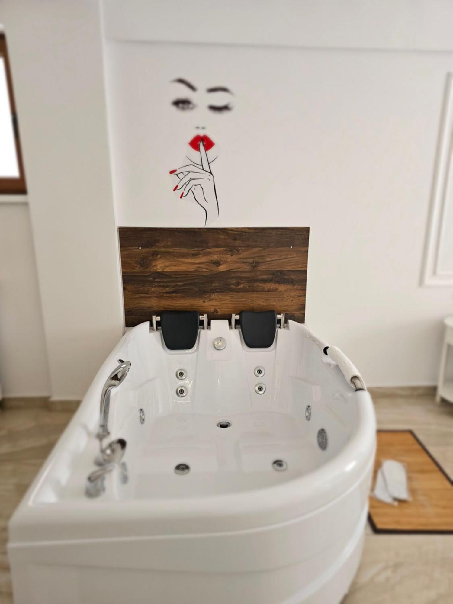 Didi Apartament Craiova Bilik gambar